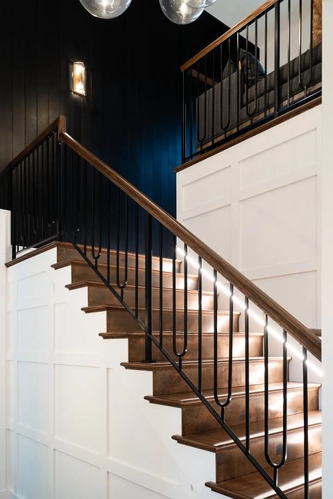 Modern staircase with landing