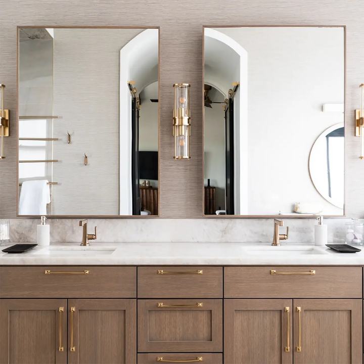 Master bath vanity with dual sinks