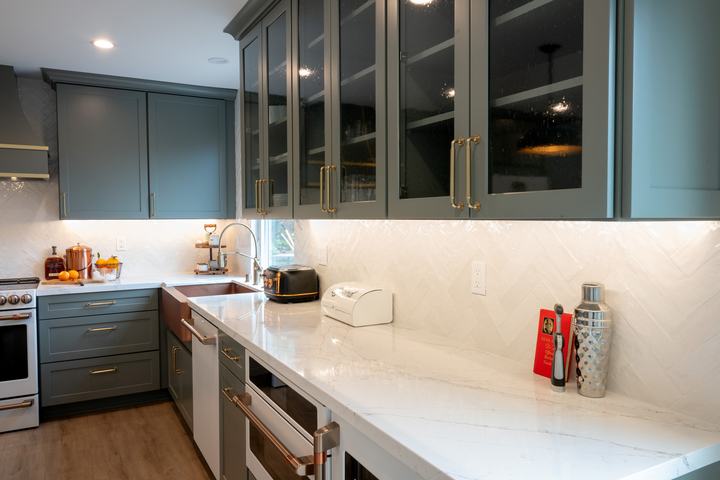 Upper glass cabinets with interior lighting