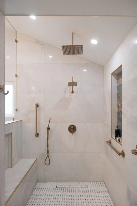 Elegant Walk in Shower