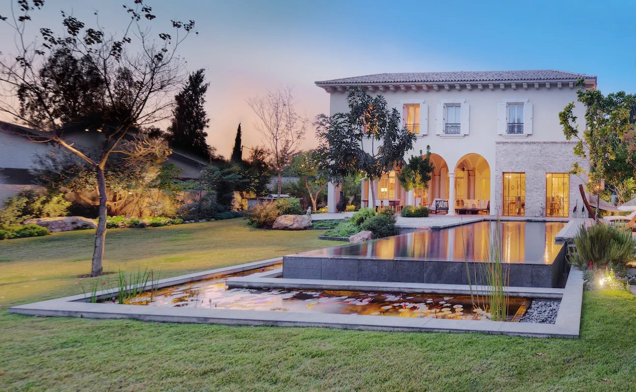 What is the Difference Between Remodeling and Renovating a House?
