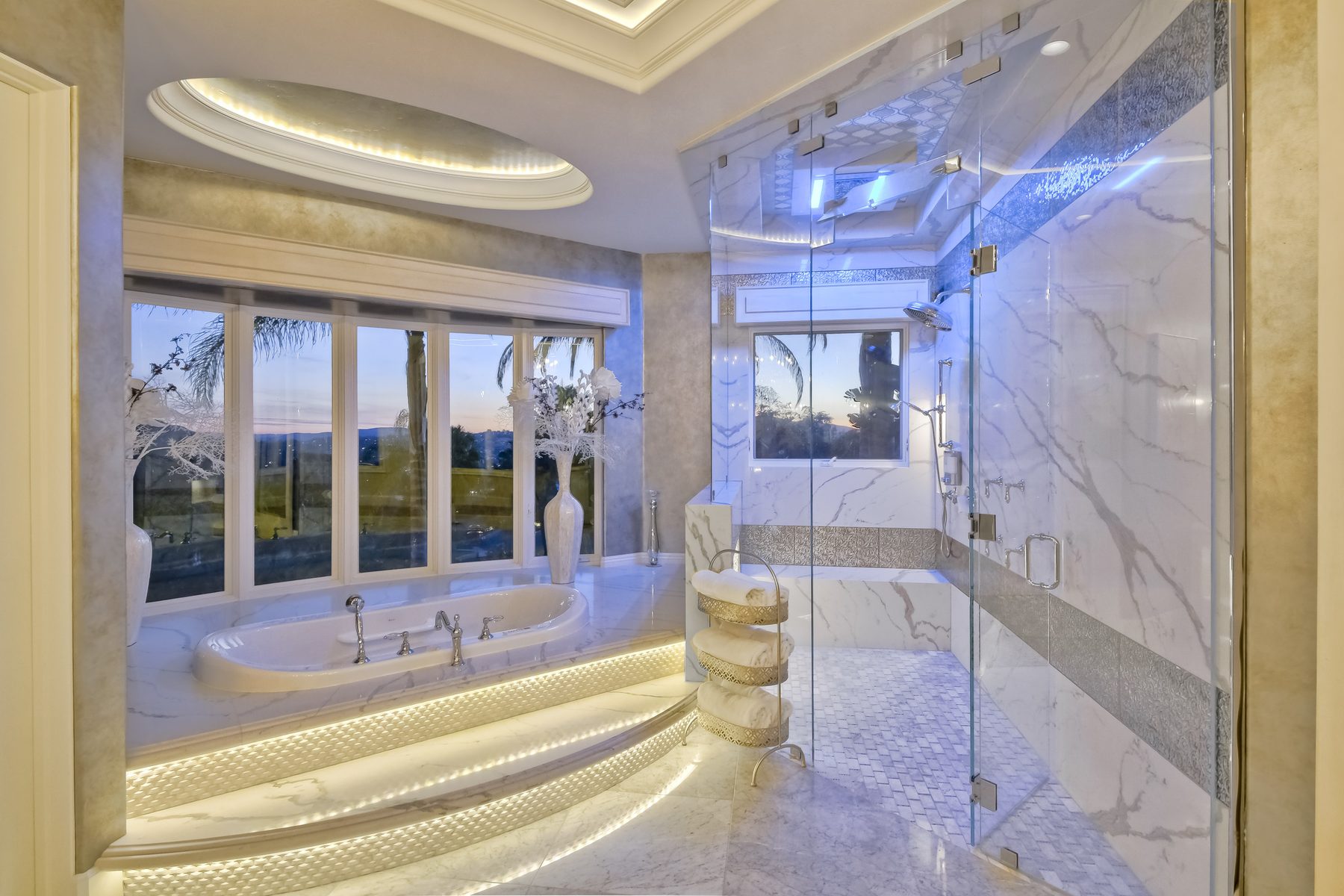 Luxury Master Bathroom Design and Remodeling Ideas