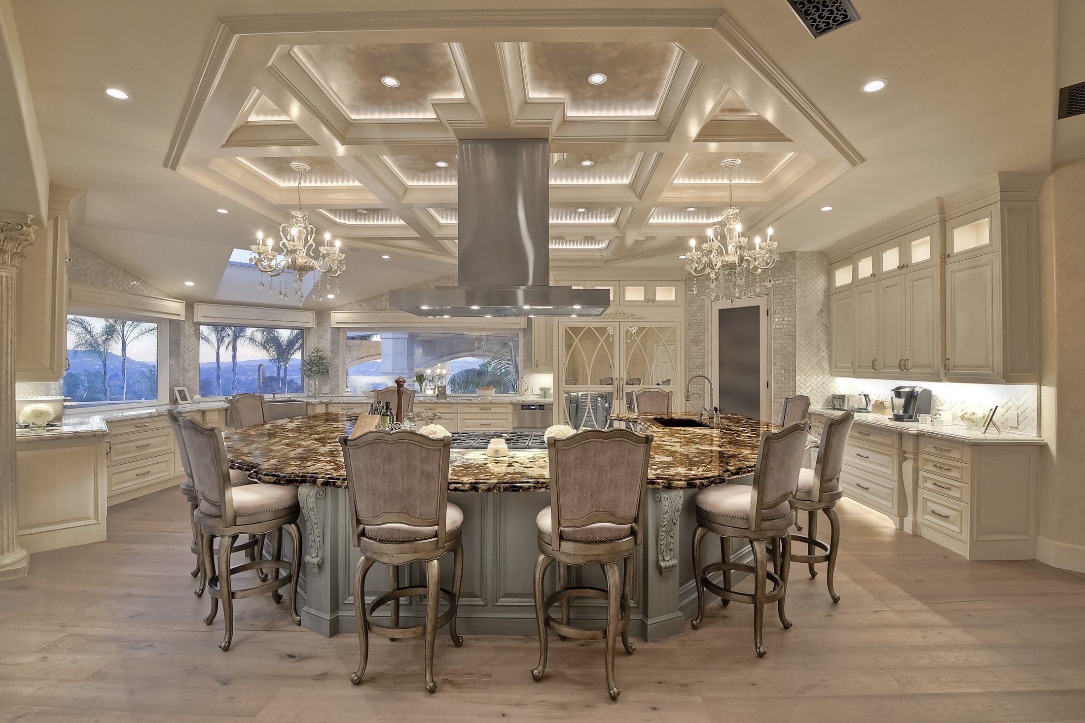 Explore the Latest Kitchen Cabinet Trends for 2025