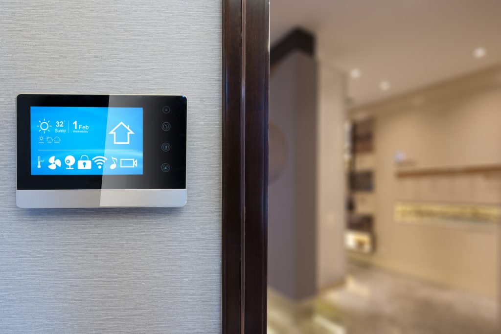 Smart Home System on Intelligence Screen